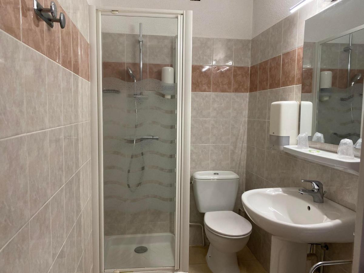 Hotel Le Belvedere Сен-Сиприен Экстерьер фото